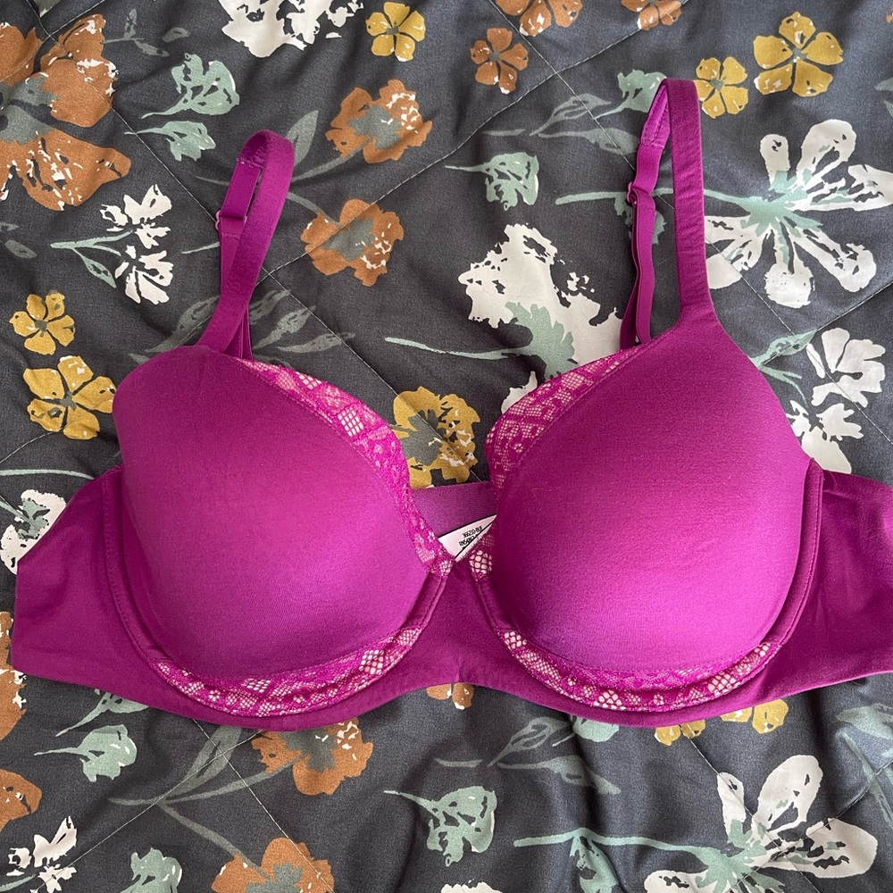 Victoria's Secret Body By Victoria Lined Demi Bra 38c